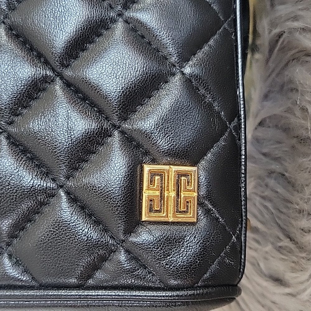 Givenchy Kelly Calfskin leather black Quilted handbag - Picture 2 of 16